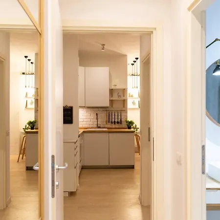 Goodvibeshome * Mailand